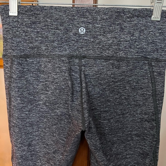 Lululemon Run: Turn Around Tights - Picture 11 of 13